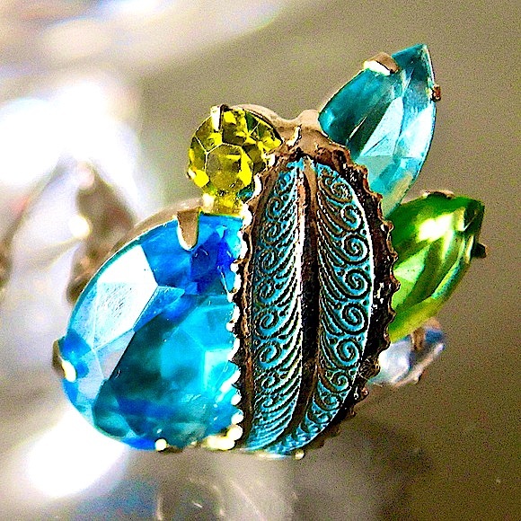 WEISS EARRINGS CLIP ON VINTAGE  GREENS BLUES CRYSTAL SILVER - Picture 5 of 8